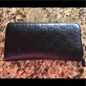 Authentic Gucci black leather wallet